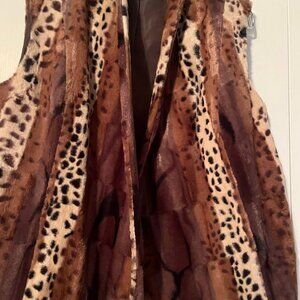 Leopard pattern fur-like vest